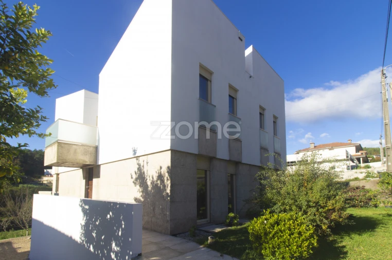 Moradia T5 para Venda em Este (São Pedro e São Mamede) Foto 46