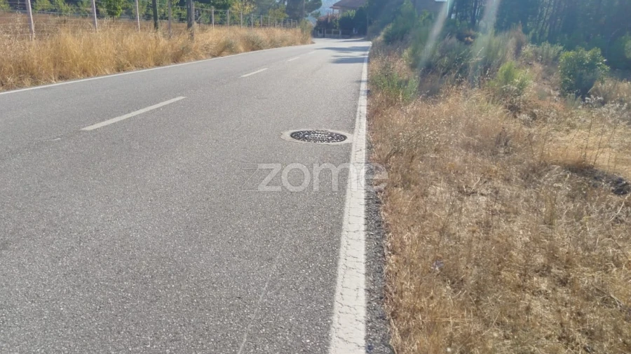 Terreno para Venda em Santiago de Cassurrães e Póvoa de Cervães