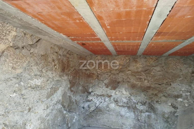 Terreno para Venda em Santiago de Cassurrães e Póvoa de Cervães Foto 14