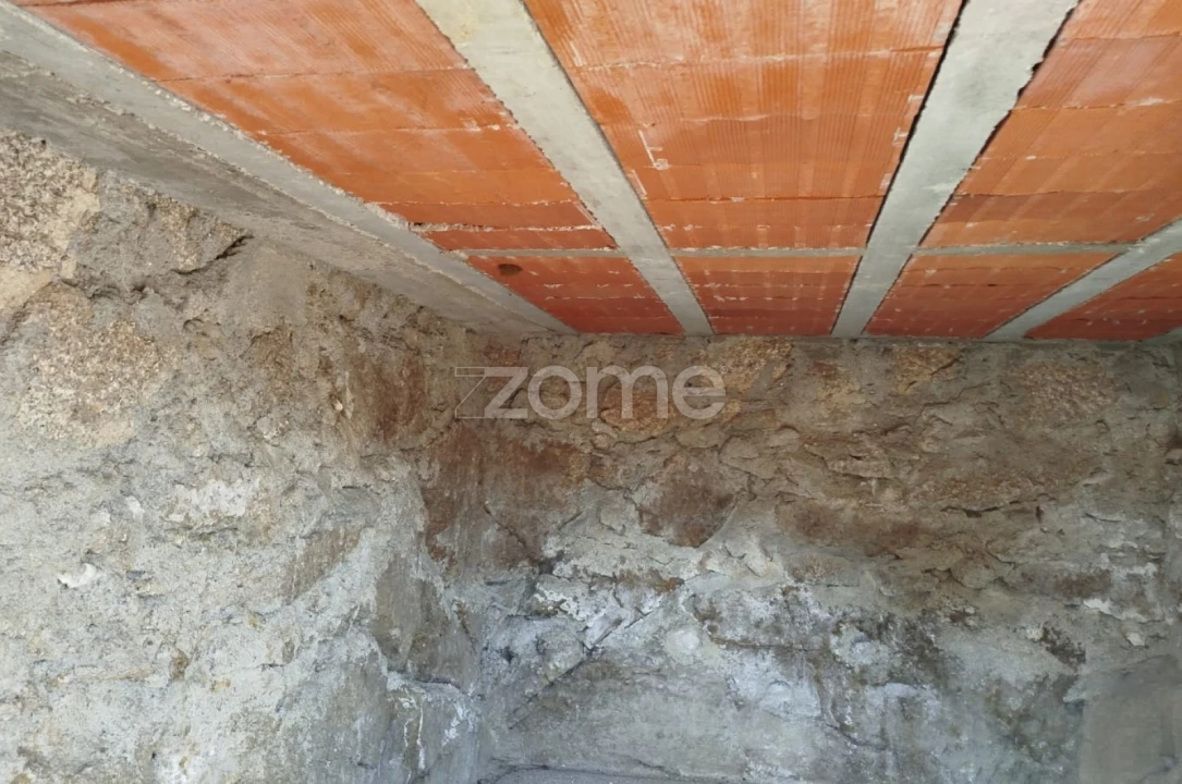 Terreno para Venda em Santiago de Cassurrães e Póvoa de Cervães Foto 14