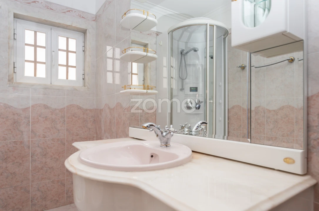 Quinta T6 para Venda em Rio de Mouro Foto 32