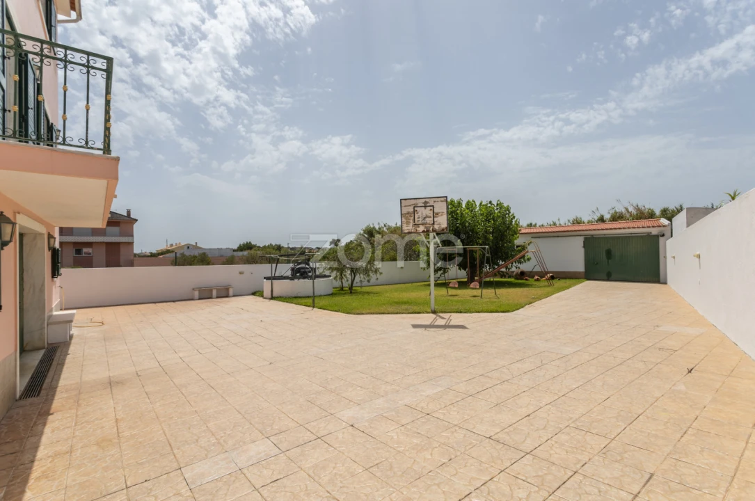 Quinta T6 para Venda em Rio de Mouro Foto 7