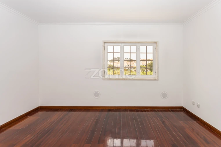 Quinta T6 para Venda em Rio de Mouro Foto 29