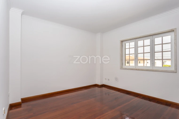 Quinta T6 para Venda em Rio de Mouro Foto 34