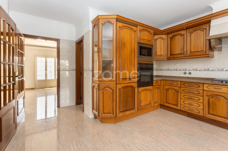 Quinta T6 para Venda em Rio de Mouro Foto 44