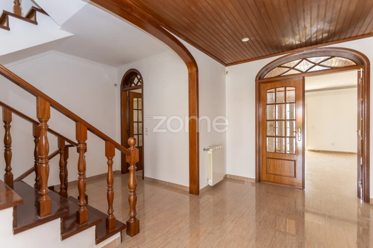 Quinta T6 para Venda em Rio de Mouro Foto 13