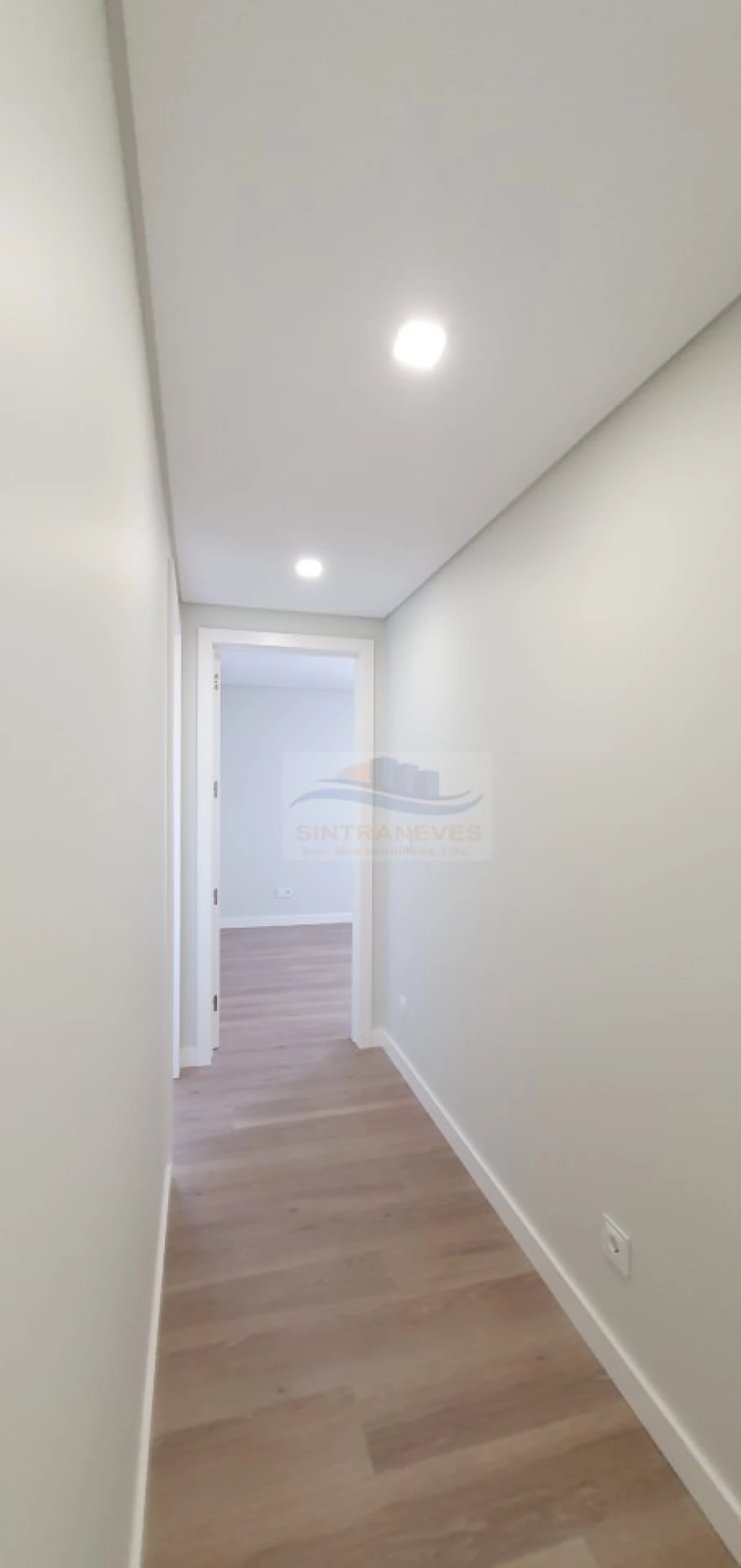 Apartamento T2 para Venda em Loures Foto 18