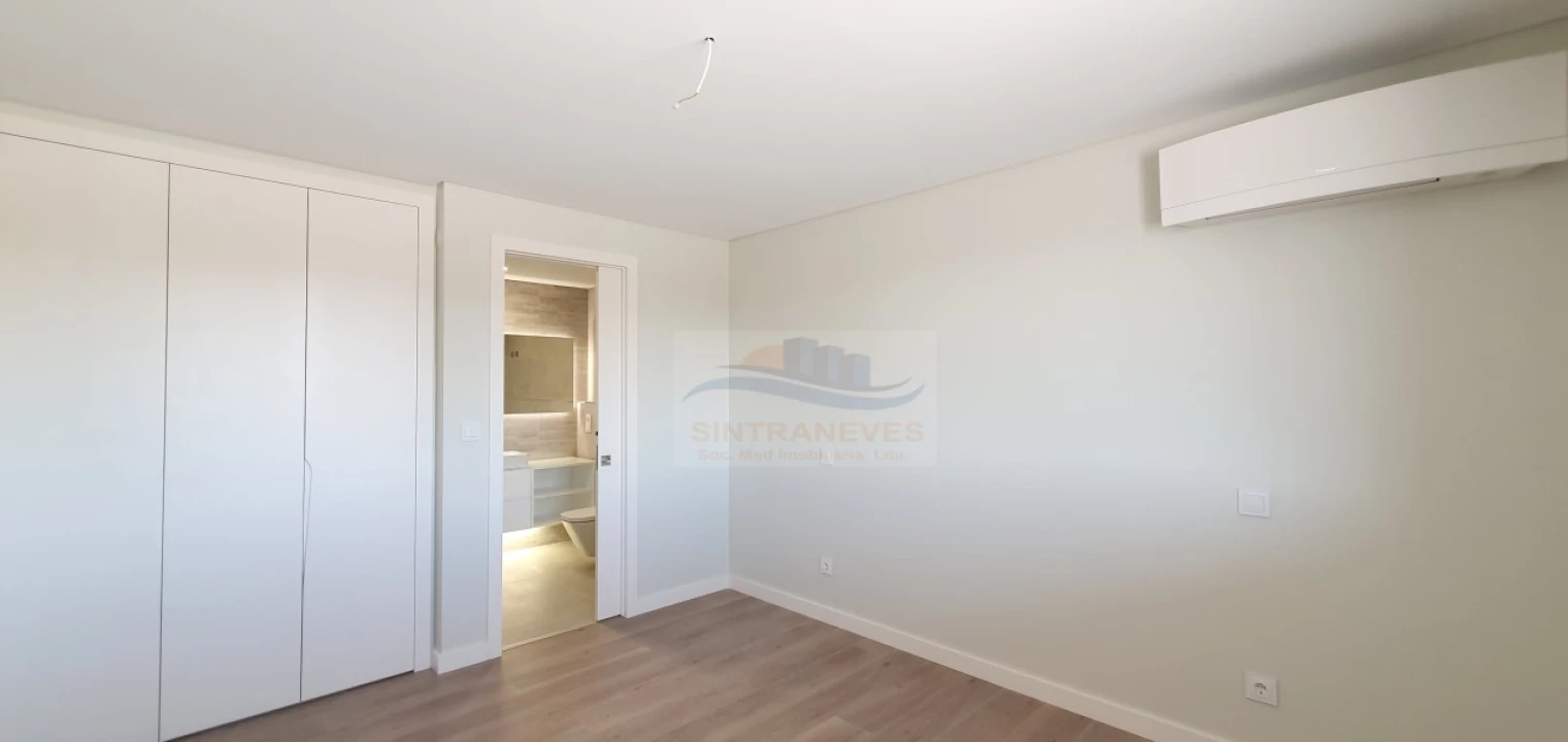 Apartamento T2 para Venda em Loures Foto 24