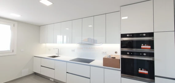 Apartamento T2 para Venda em Loures