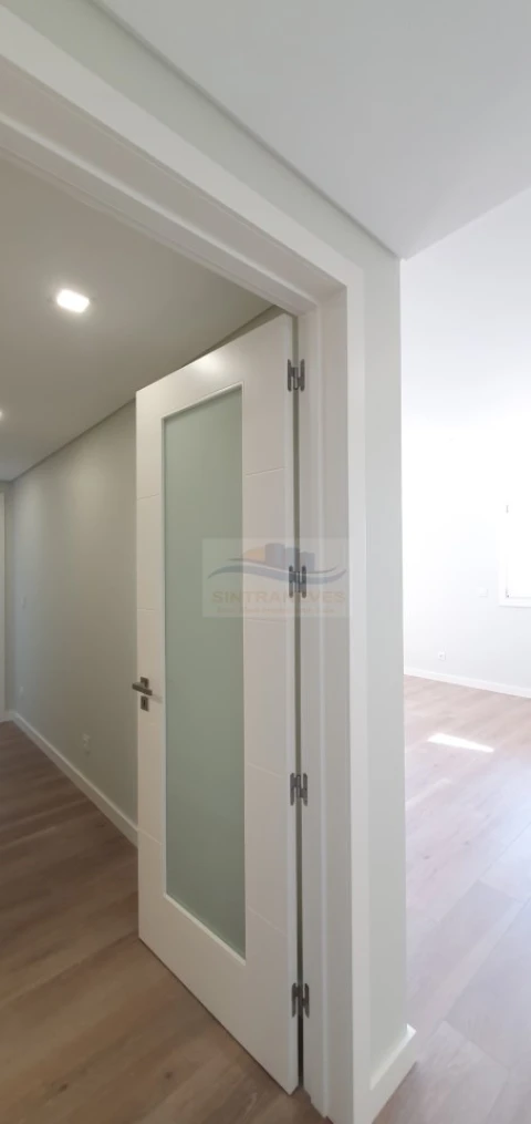 Apartamento T2 para Venda em Loures