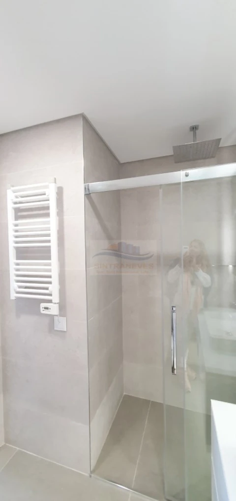 Apartamento T2 para Venda em Loures