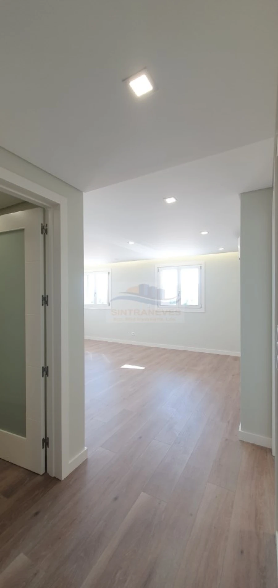 Apartamento T2 para Venda em Loures Foto 7