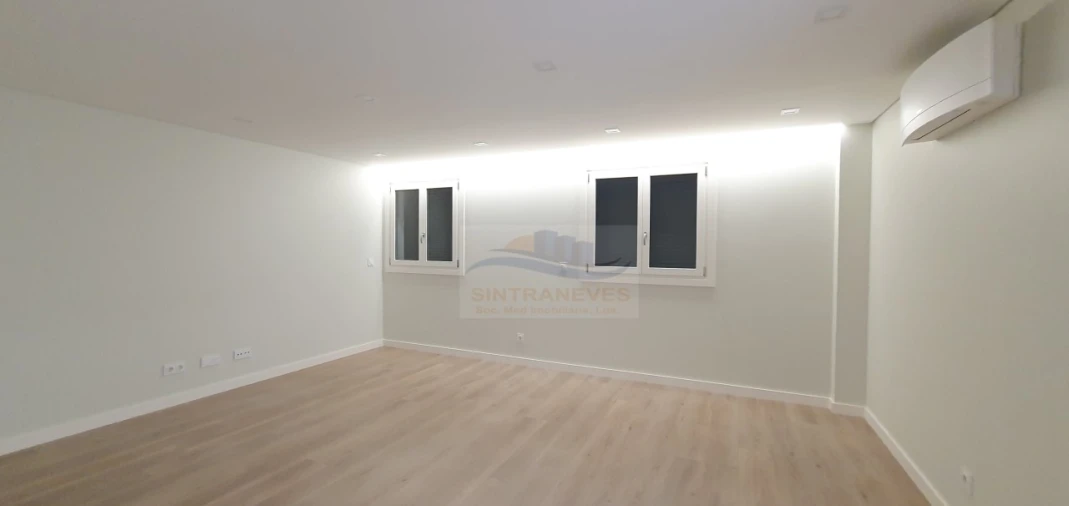 Apartamento T2 para Venda em Loures Foto 38