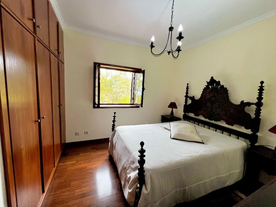 Moradia T4 para Venda em Jazente Foto 7