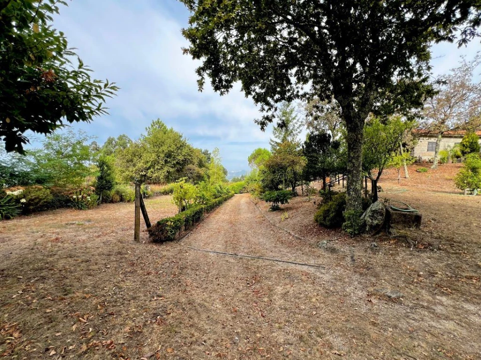 Moradia T4 para Venda em Jazente Foto 17