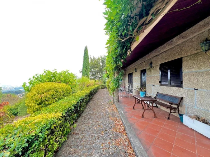 Moradia T4 para Venda em Jazente Foto 16