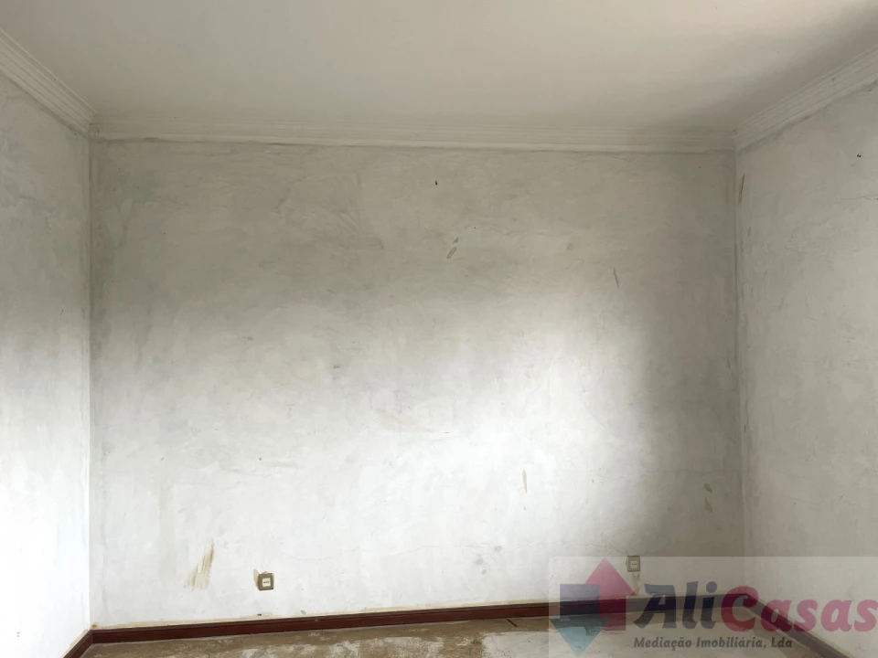 Moradia T3 para Venda em Santa Maria de Lamas Foto 35