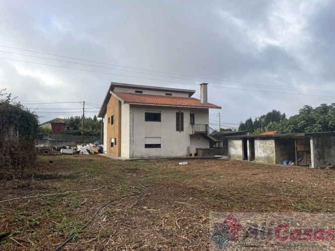 Moradia T3 para Venda em Santa Maria de Lamas Foto 3