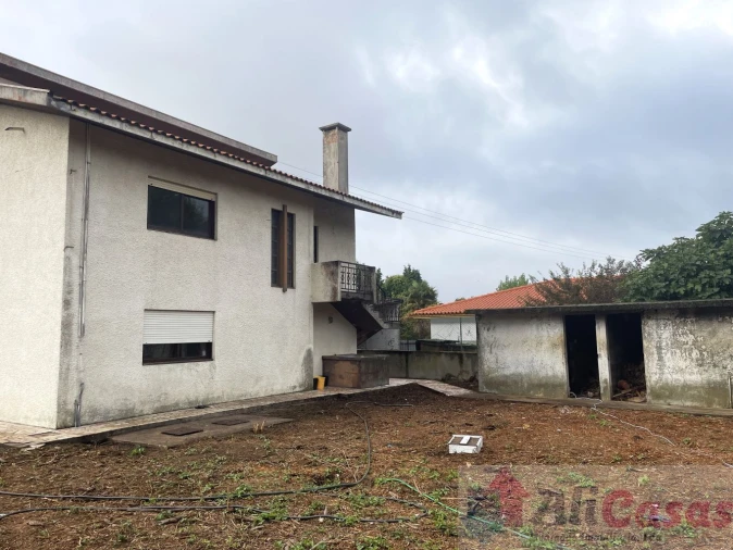 Moradia T3 para Venda em Santa Maria de Lamas Foto 10