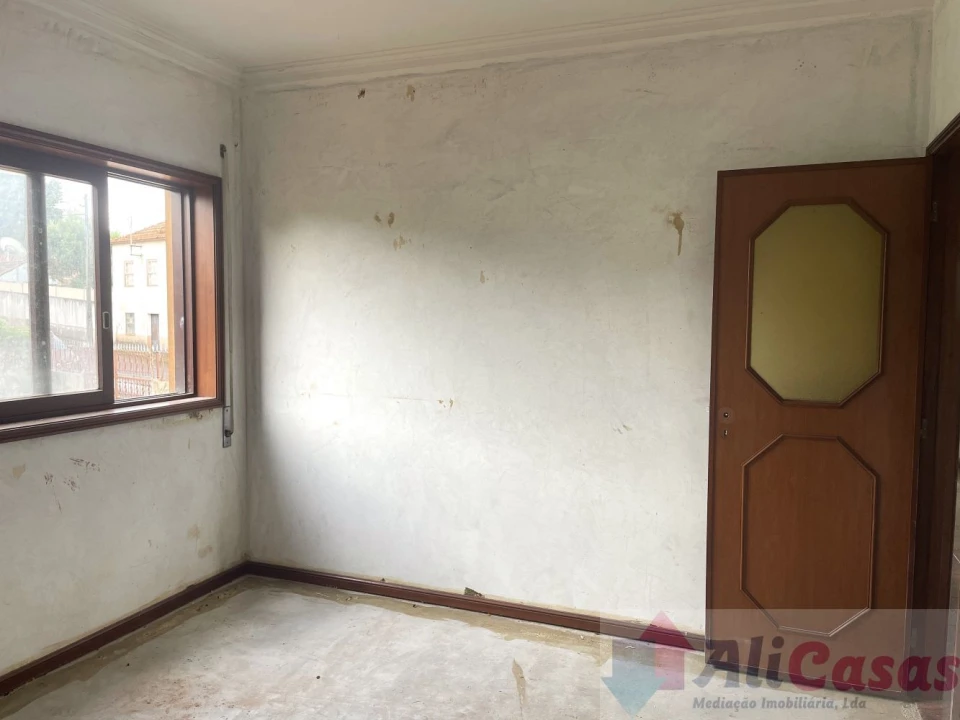 Moradia T3 para Venda em Santa Maria de Lamas Foto 31