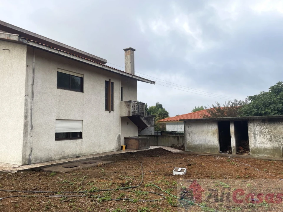 Moradia T3 para Venda em Santa Maria de Lamas Foto 10