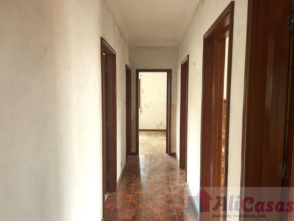 Moradia T3 para Venda em Santa Maria de Lamas Foto 22