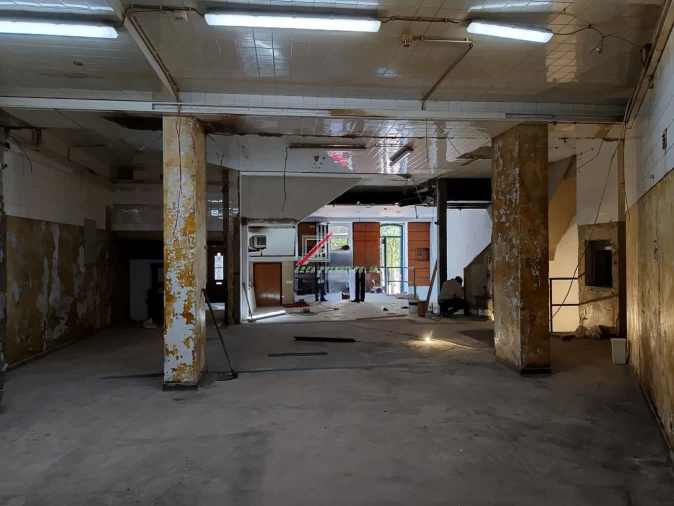 Loja para Arrendamento em Avenidas Novas Foto 3