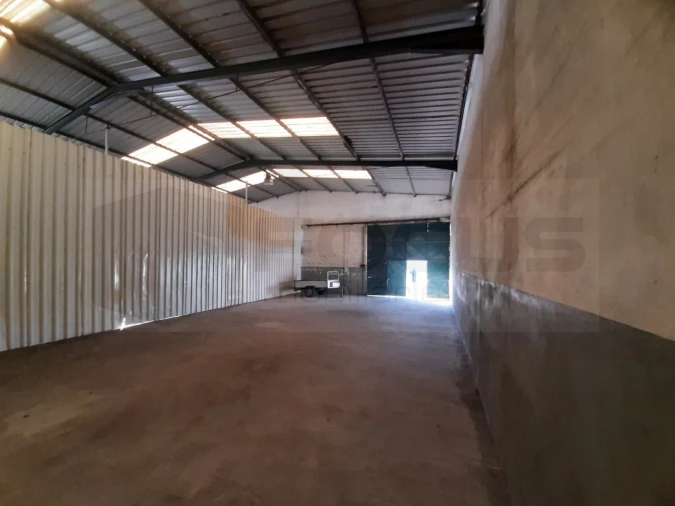 Armazém para Arrendamento em Vagos e Santo António Foto 1