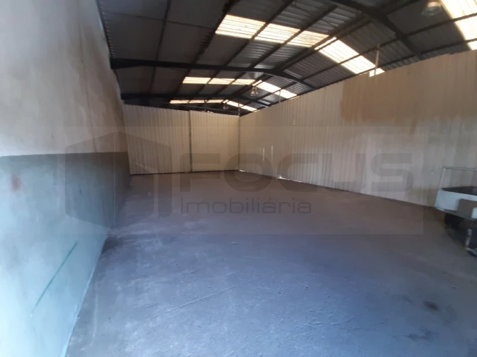 Armazém para Arrendamento em Vagos e Santo António Foto 3