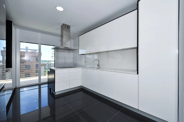Apartamento T3 para Venda em Odivelas Foto 8
