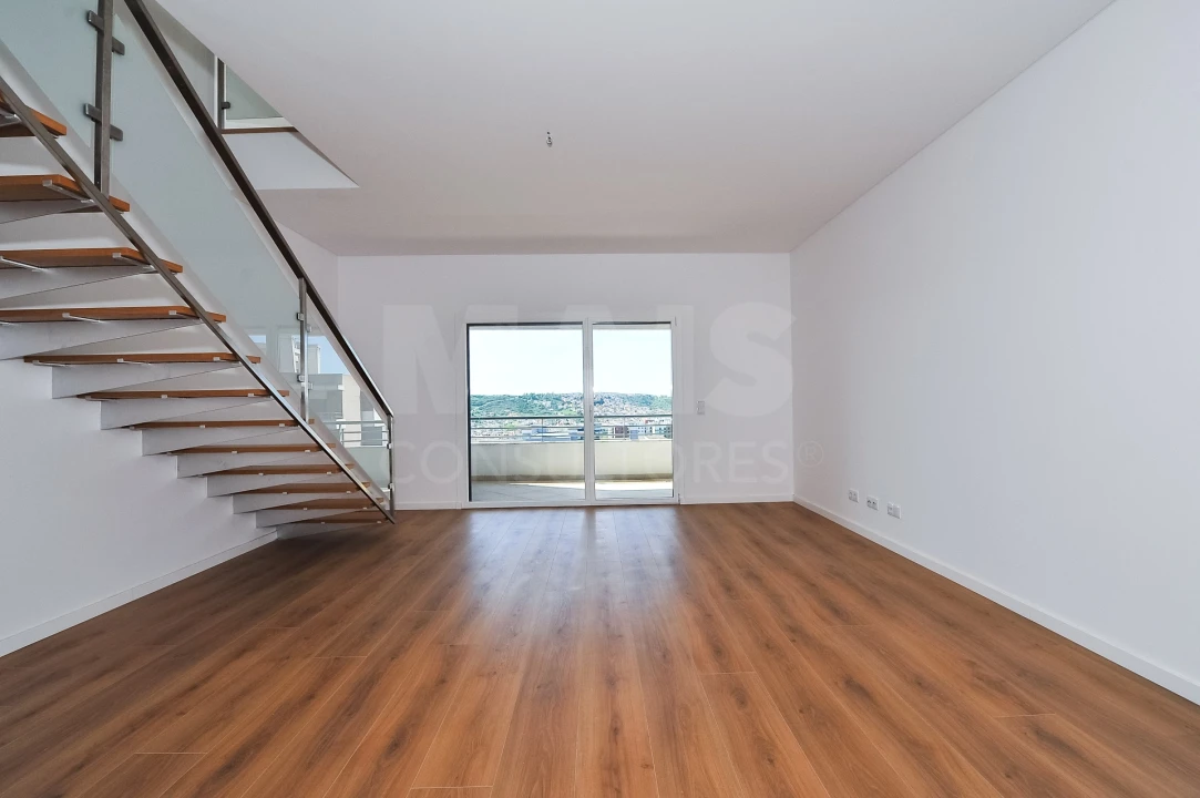 Apartamento T3 para Venda em Odivelas Foto 1
