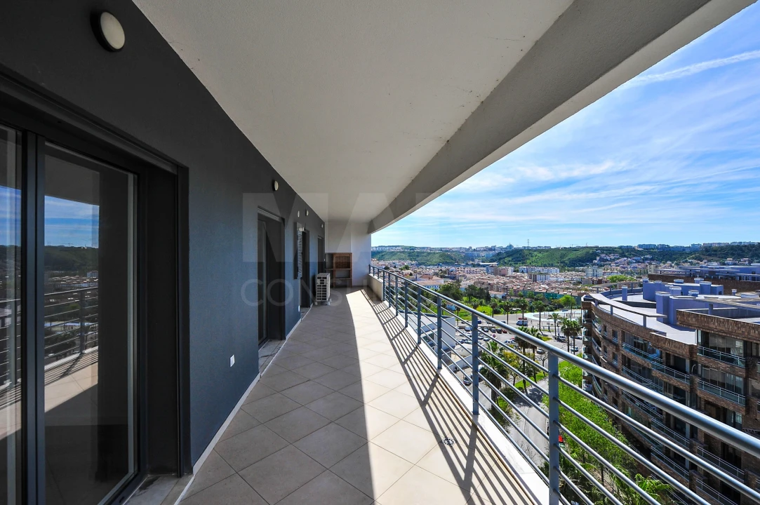 Apartamento T3 para Venda em Odivelas Foto 8