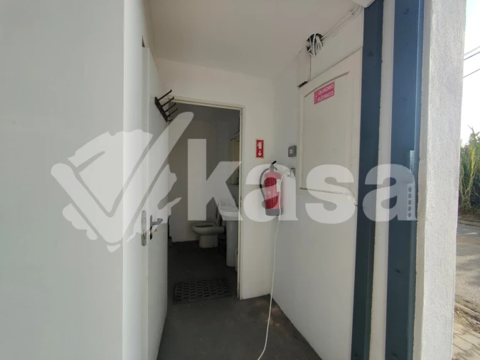 Armazém para Arrendamento em Alto do Seixalinho, Santo André e Verderena Foto 7