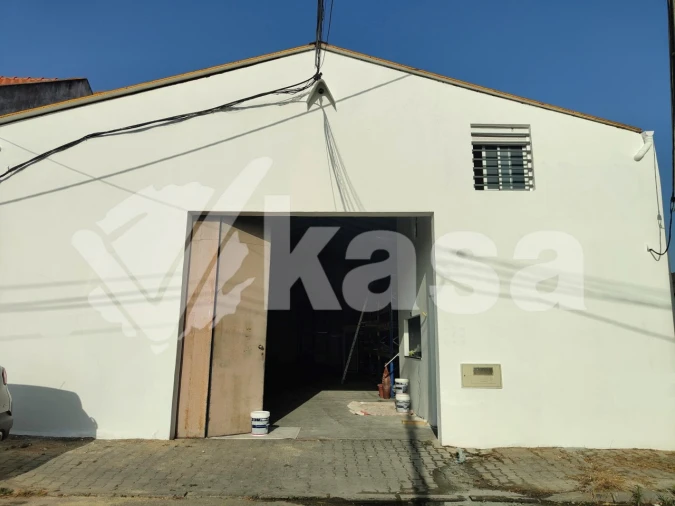 Armazém para Arrendamento em Alto do Seixalinho, Santo André e Verderena