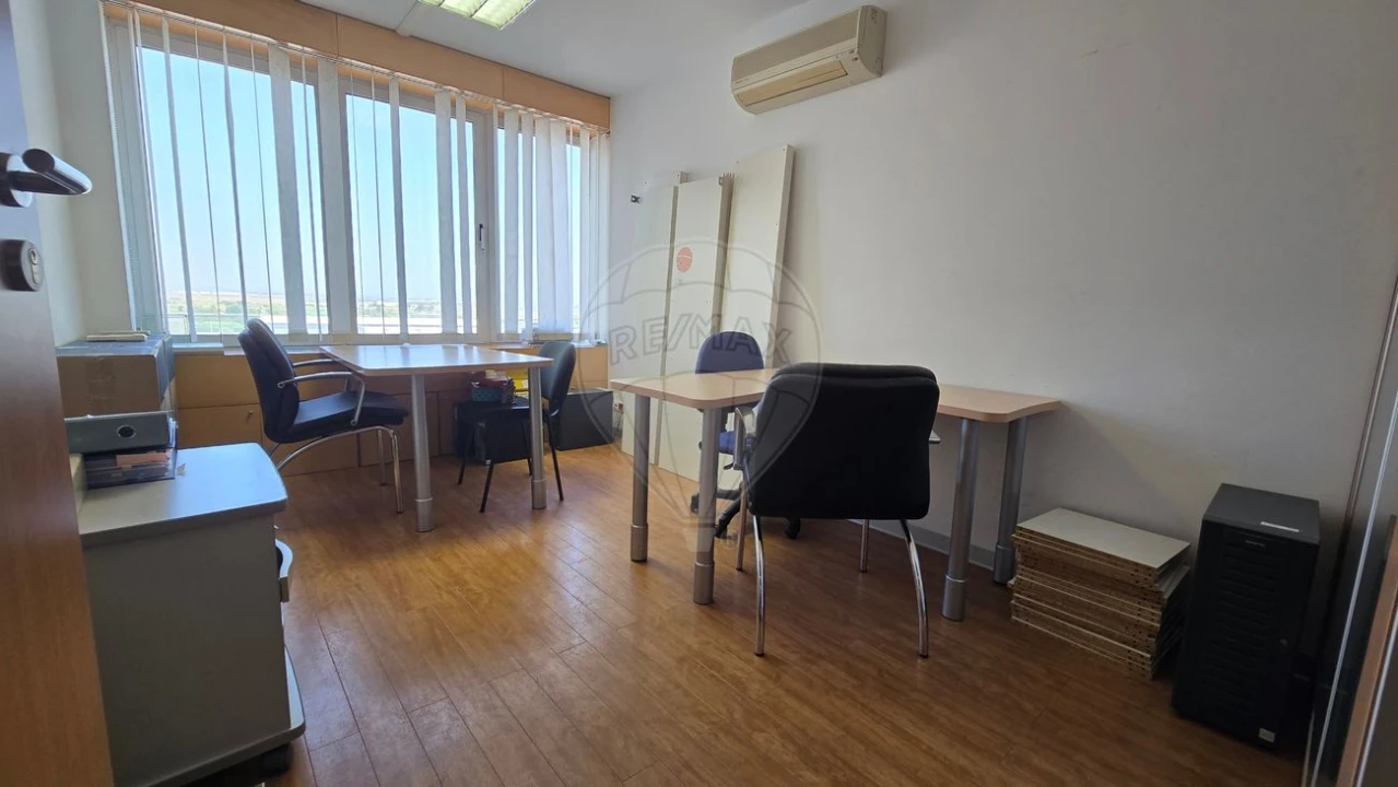 Escritório para Arrendamento em Vila Franca de Xira Foto 1