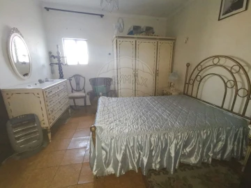 Moradia T2 para Venda em Marvila, Ribeira Santarém, São Salvador, São Nicolau