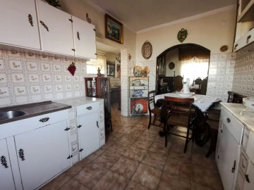 Moradia T2 para Venda em Marvila, Ribeira Santarém, São Salvador, São Nicolau