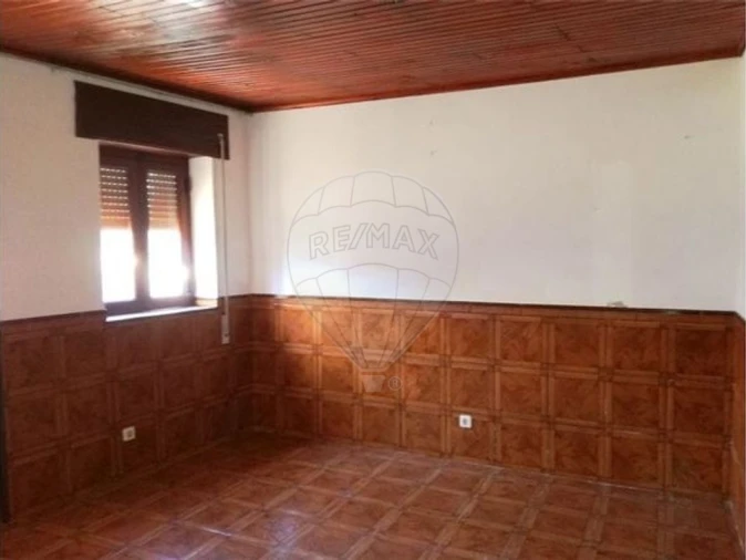 Moradia T2 para Venda em Marvila, Ribeira Santarém, São Salvador, São Nicolau Foto 4