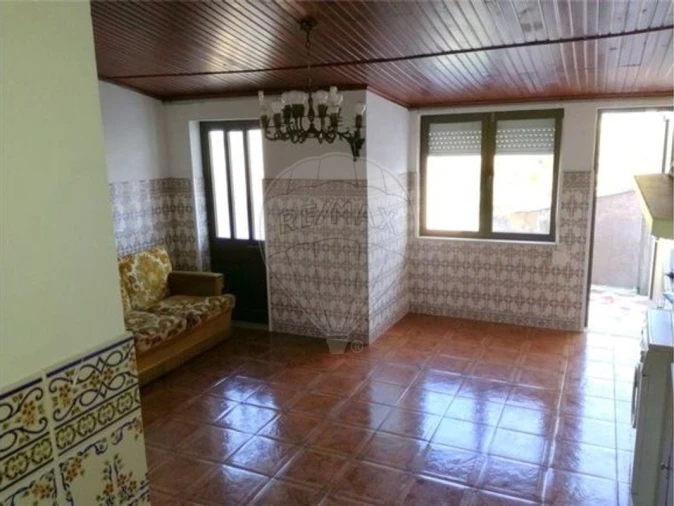 Moradia T2 para Venda em Marvila, Ribeira Santarém, São Salvador, São Nicolau Foto 9