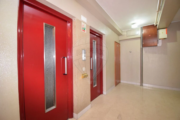 Apartamento T3 para Venda em Moscavide e Portela Foto 5