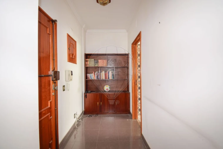 Apartamento T3 para Venda em Moscavide e Portela Foto 18