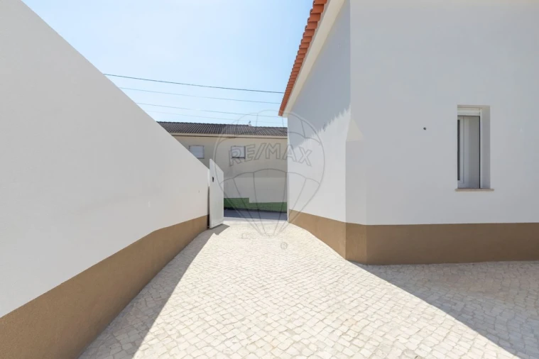 Moradia T3 para Venda em Bombarral e Vale Covo Foto 38