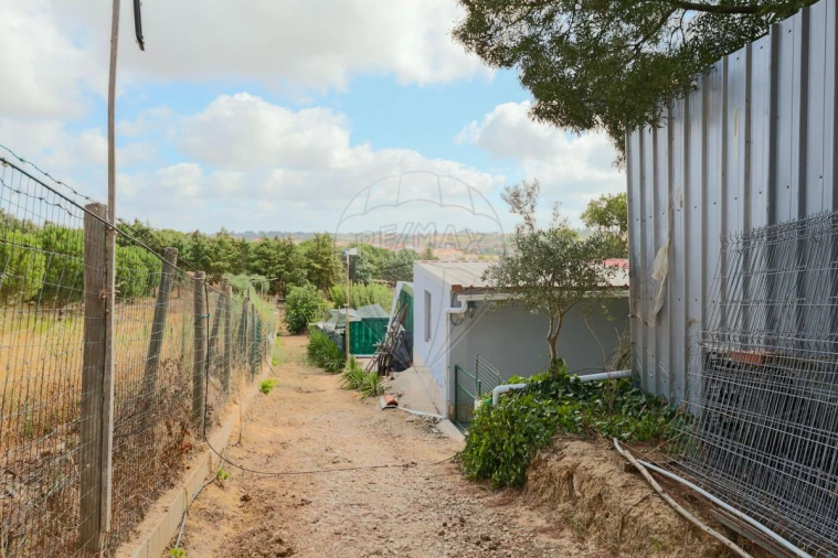 Terreno para Venda em Aveiras de Cima Foto 23