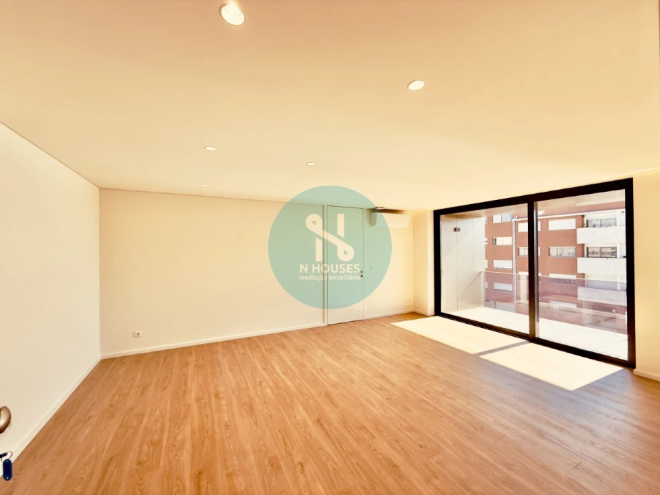 Apartamento T3 para Venda em Ferreiros e Gondizalves Foto 3