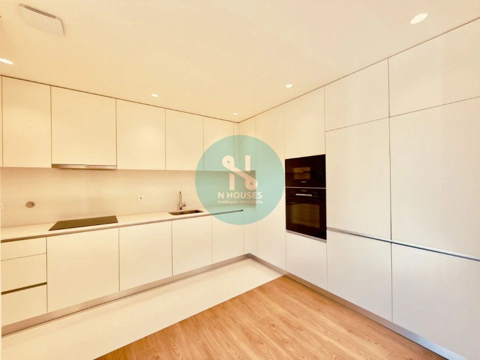 Apartamento T3 para Venda em Ferreiros e Gondizalves Foto 7