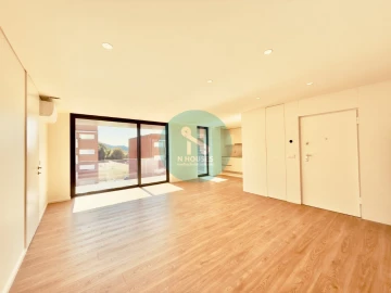 Apartamento T3 para Venda em Ferreiros e Gondizalves