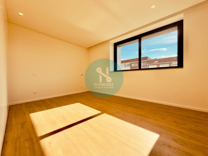 Apartamento T3 para Venda em Ferreiros e Gondizalves Foto 14