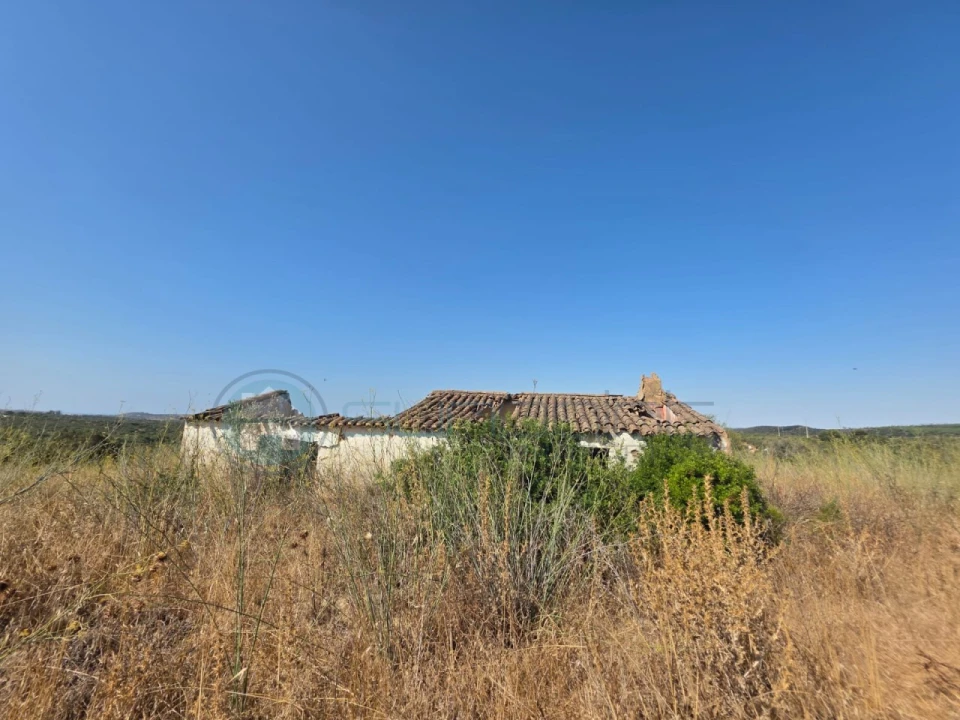 Terreno para Venda em Bensafrim e Barão de São João Foto 3
