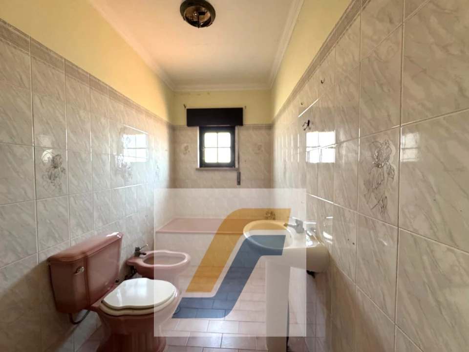 Moradia T3 para Venda em Campelos e Outeiro da Cabeça Foto 5