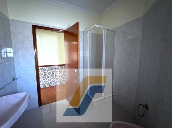 Moradia T3 para Venda em Campelos e Outeiro da Cabeça Foto 10